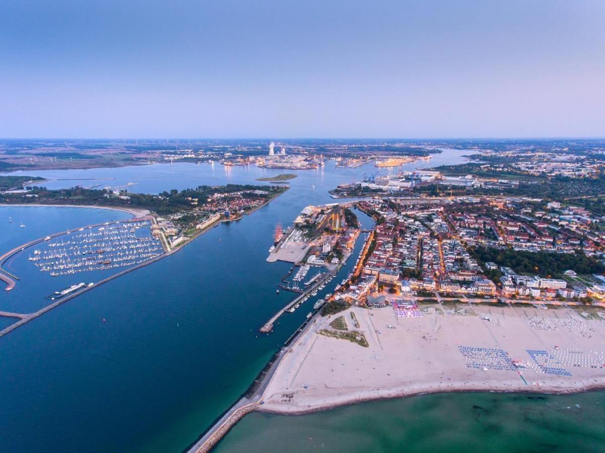 Apartamento Sonnenuntergang, Am Leuchtturm Rostock Exterior foto